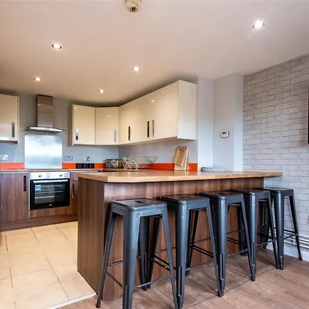 Varsity City - 6-Bed In Nottingham City Centre Exterior photo