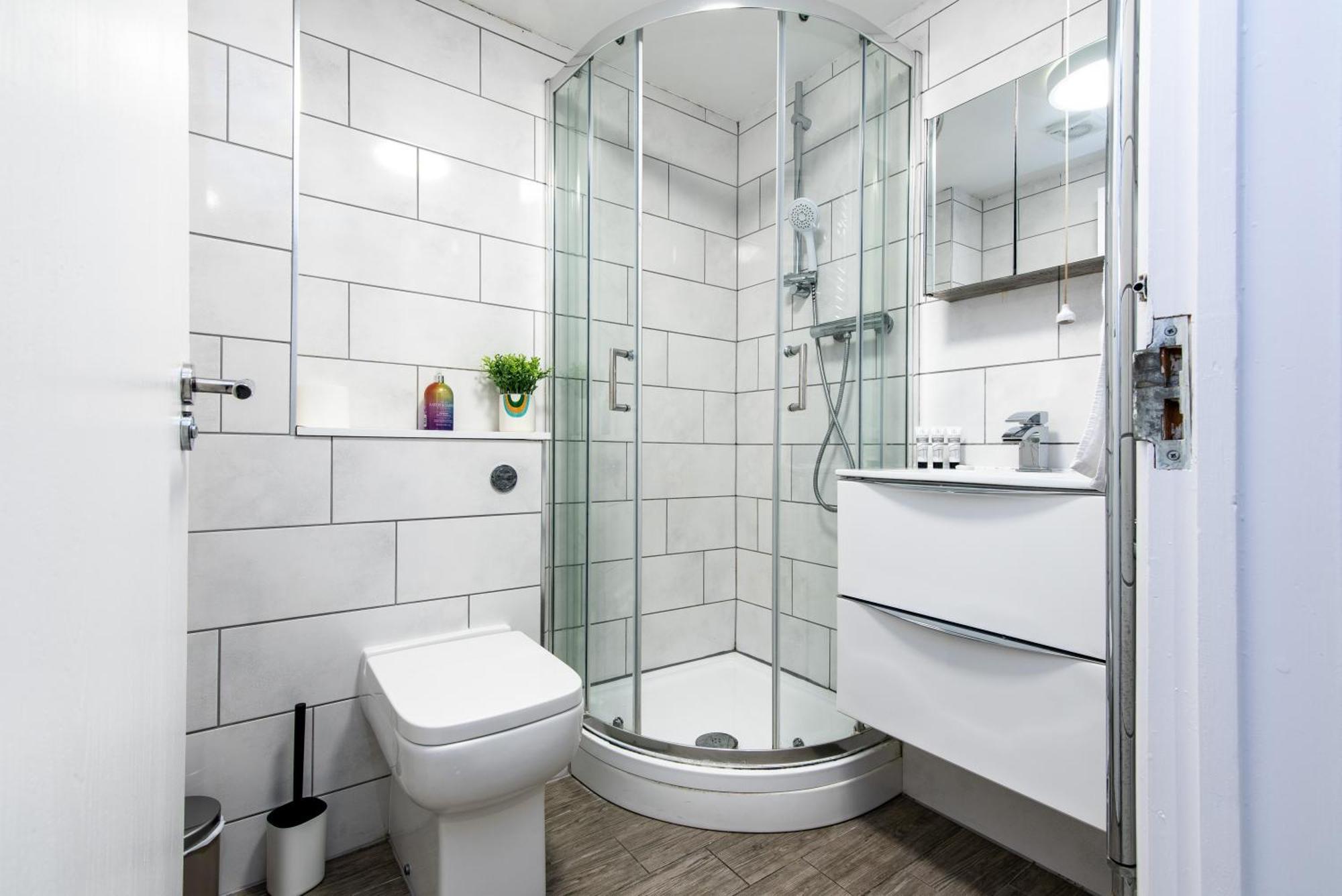 Varsity - 6-bed In Centre Apartment